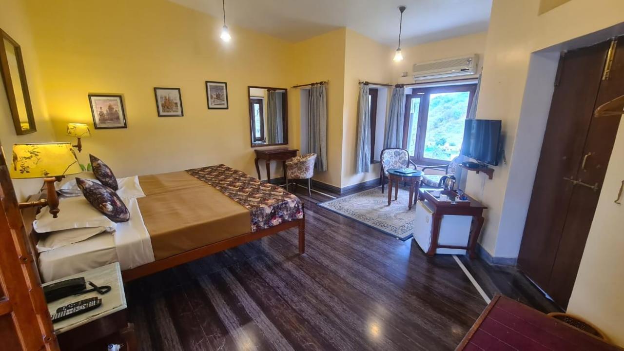 Kesar Bhawan Palace Mount Abu Ngoại thất bức ảnh